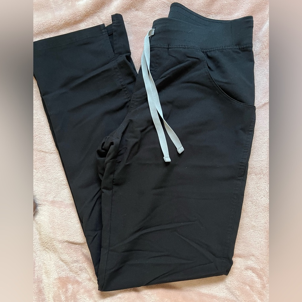 Figs Kade Cargo Scrub Pants